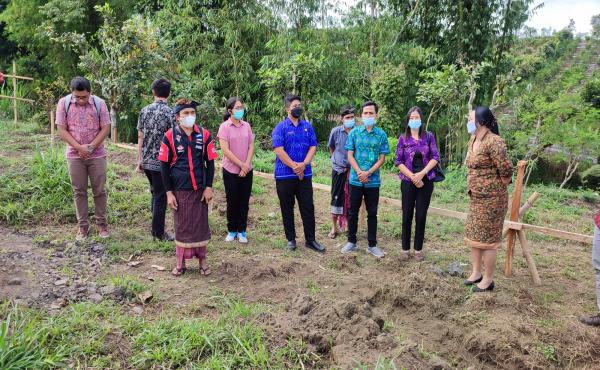 Peletakan Batu Pertama Pembangunan TPS 3R Desa Daup, Kintamani, Bangli